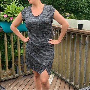 NWT Kensie dress w/exposed zip